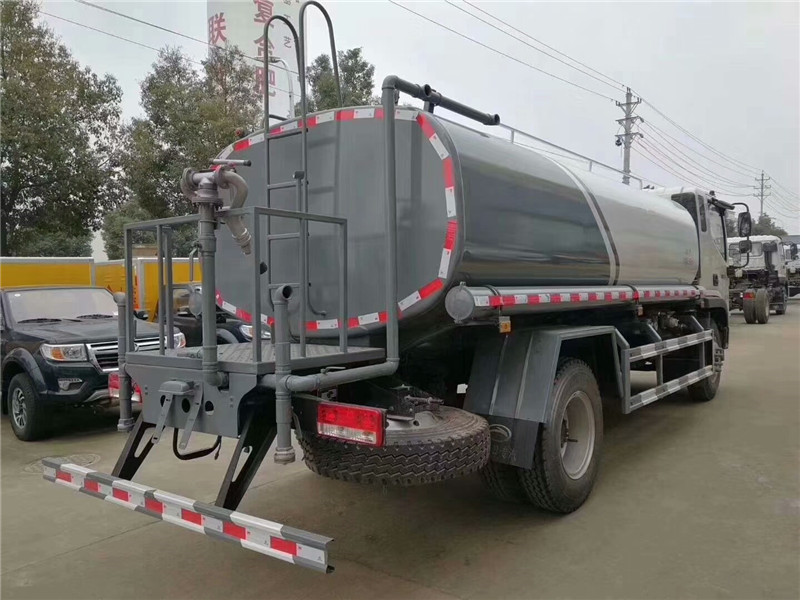 1563247713895641.jpg 國六12-15噸灑水車|價格|配置|圖片