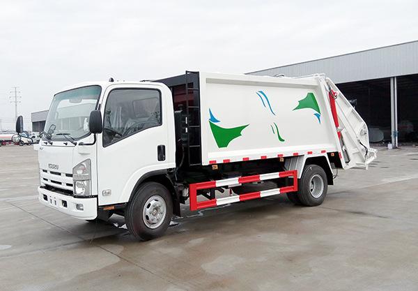 1566356898124998.jpg 慶鈴600P垃圾壓縮車.jpg